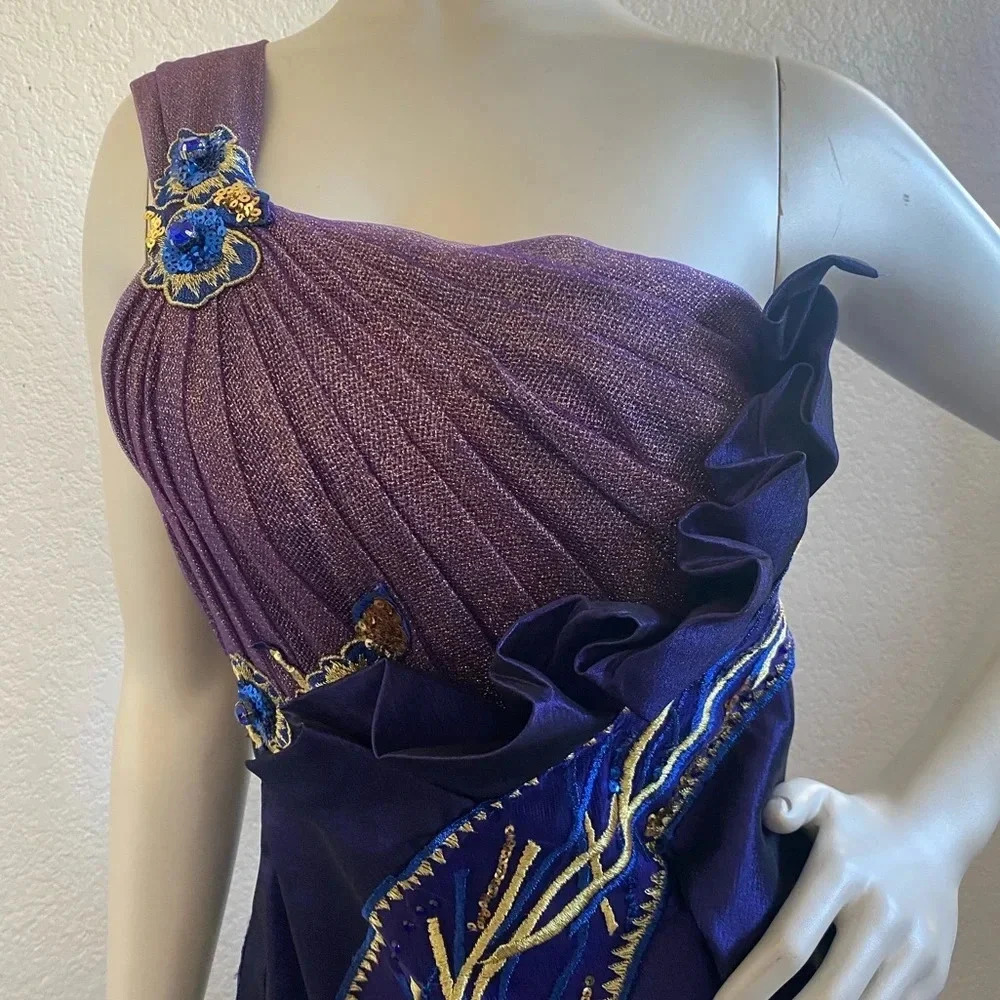 Aspeed One Shoulder Gown Size Small - Picture 7 of 17